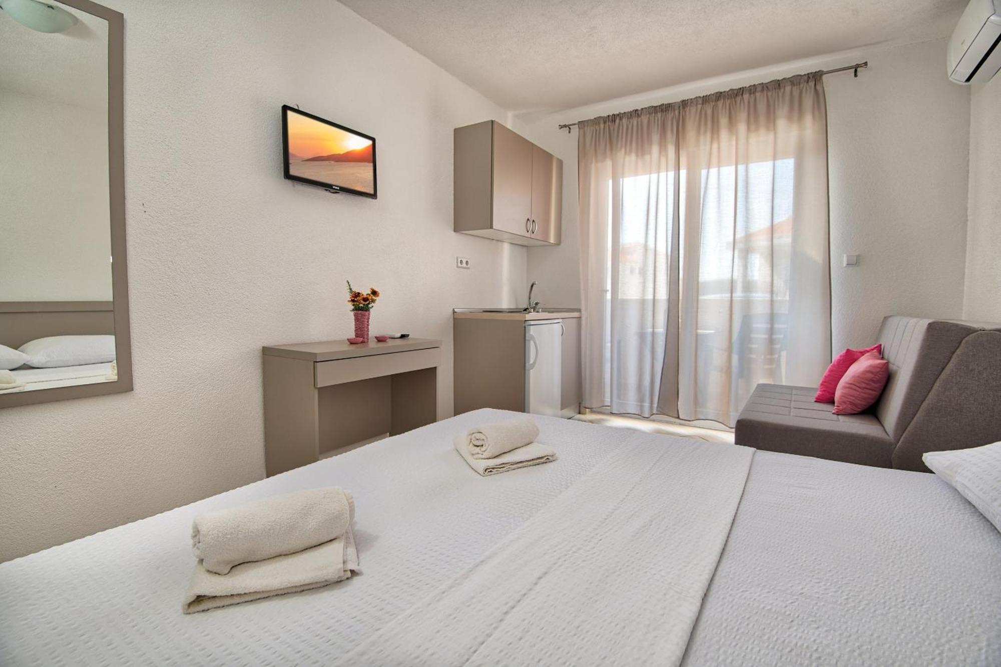 Studio & Apartments More Neum Cameră foto
